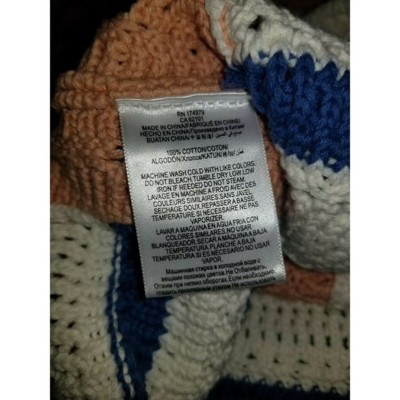 BCBGeneration Crochet Summer Crop Top NWT Medium White Knit Blue Stripe Tank - Picture 9 of 9